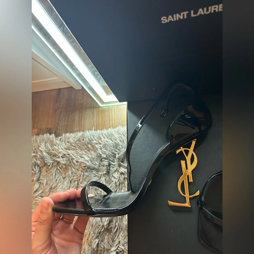 Ysl gets black and gold